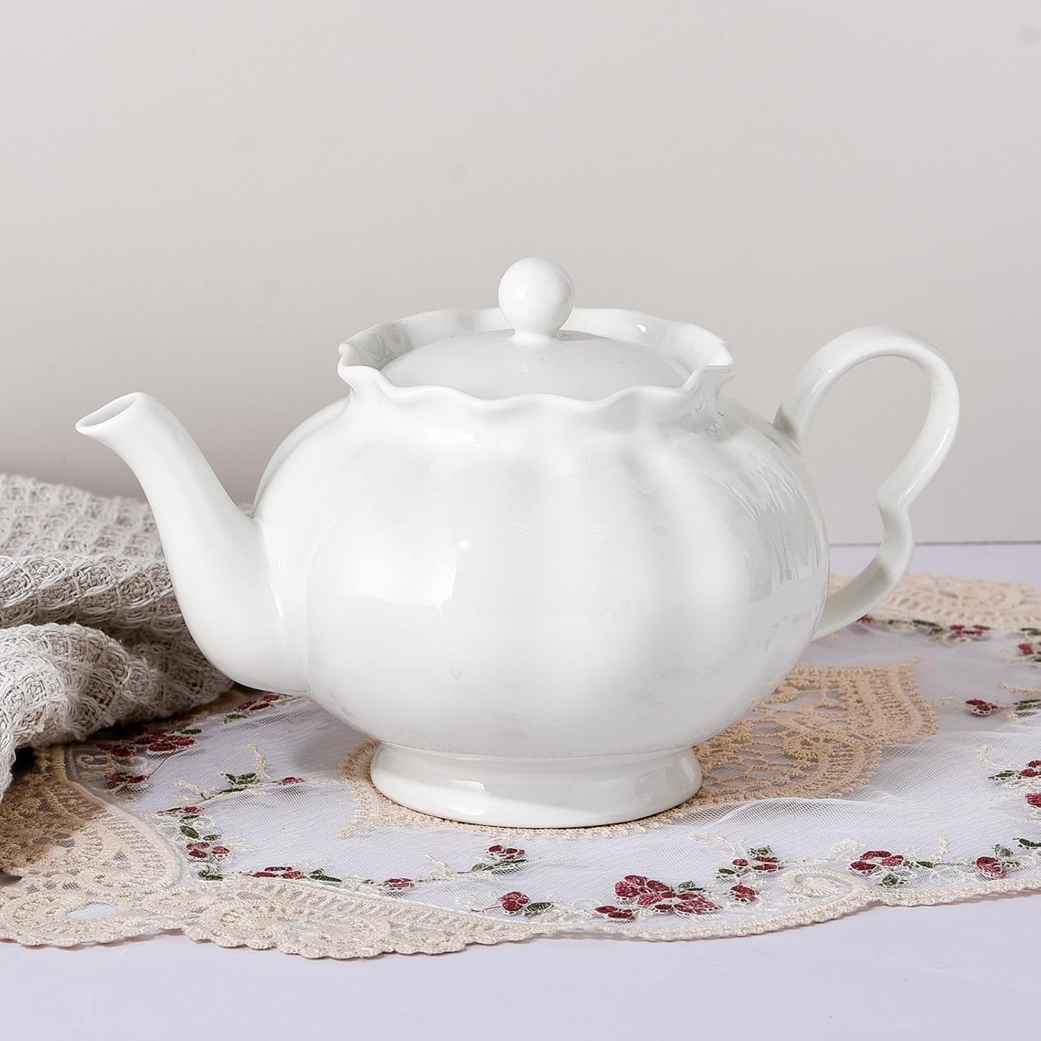 33oz Bone Porcelain Teapot with Infuser